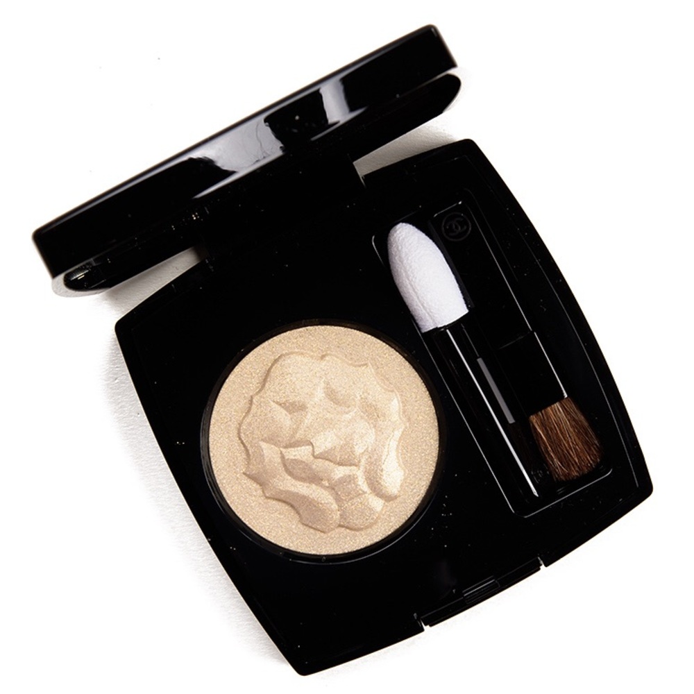 **NEW** CHANEL longwear powder eyeshadow